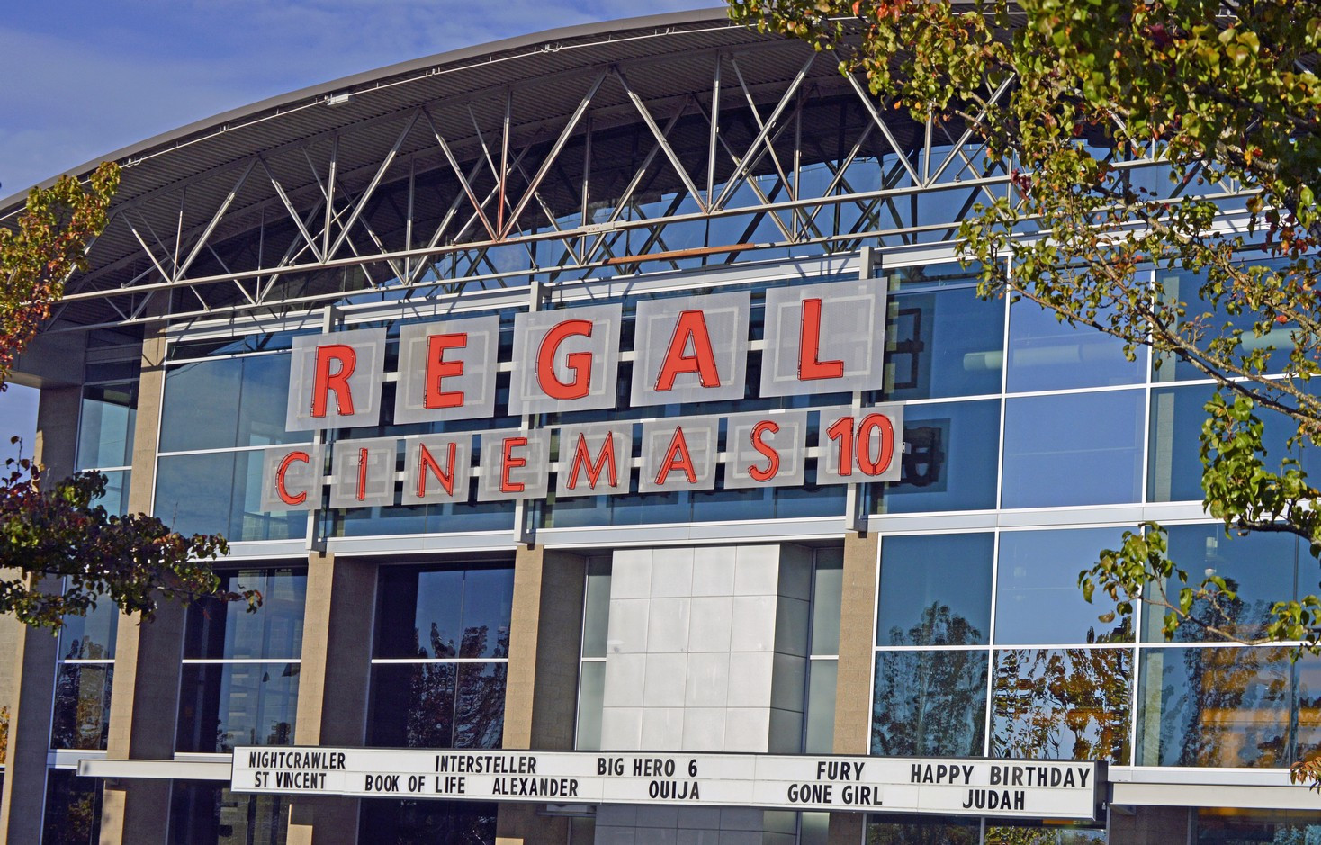 3-regal-cinemas-sherwood-oregon-the-kelly-group-real-estate